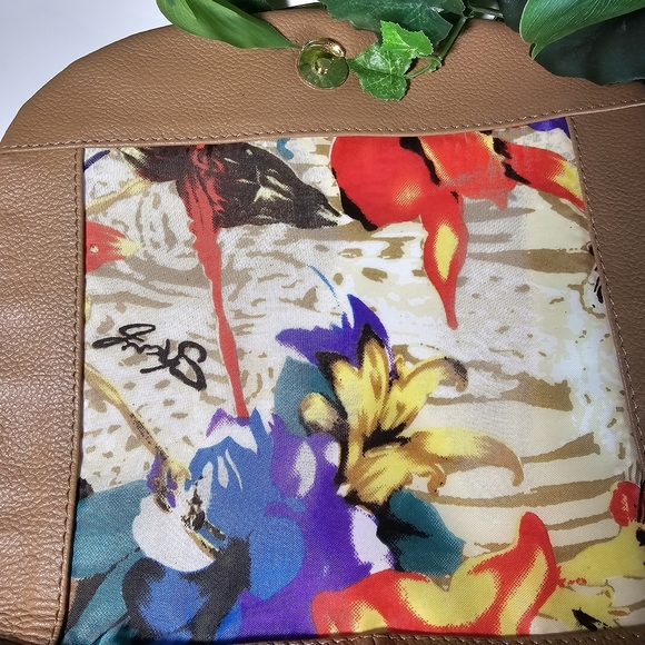 Designed in New York by Sharif Genuine Pebbled Leather Beige & Tan Shoul… - Picture 7 of 14